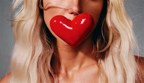Menē in L'OFFICIEL Paris | Menē