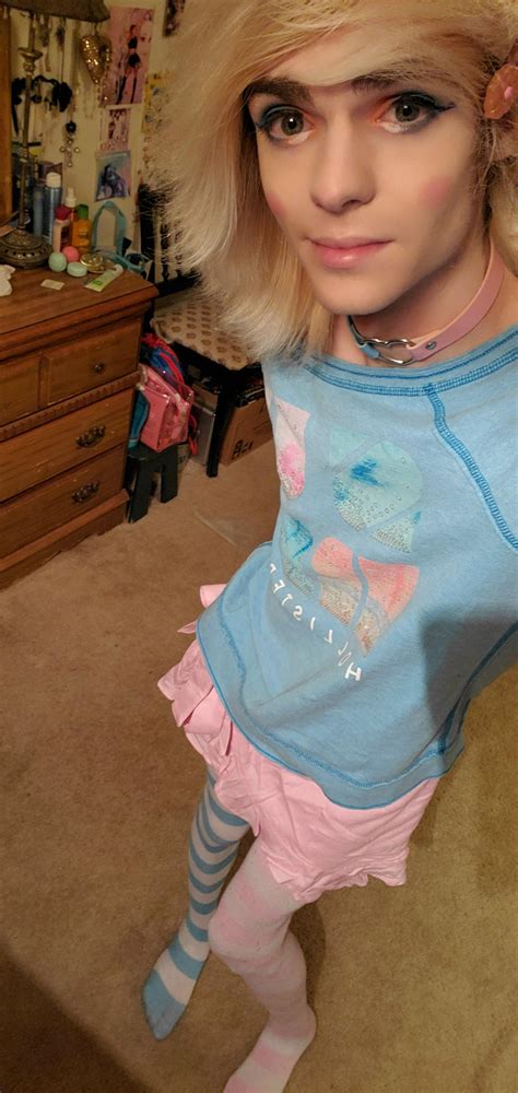 Am I cute enough to be your femboyfriend yet? 🥰💘💙 : femboy