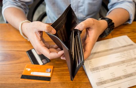 Having Trouble Getting Paid? Here Are The Top 12 Ways To Recover A Debt ...