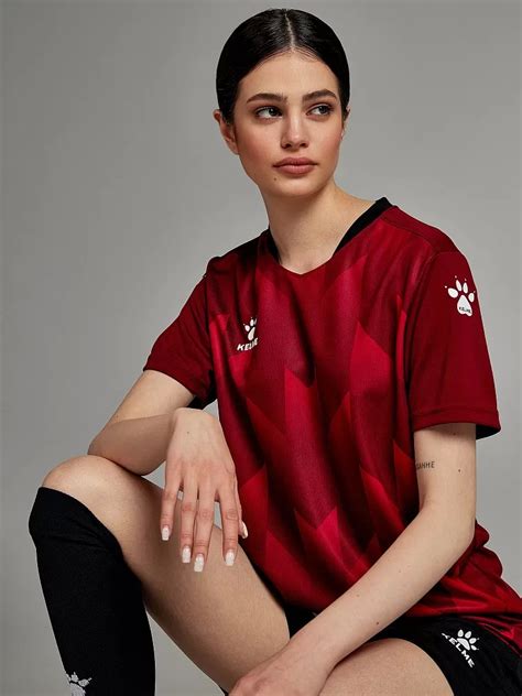 Купить Футбольная форма Short-Sleeved Football Suit (Burgundy/Black) в ...