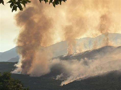 Última hora del incendio provocado en Ávila: el fuego se descontrolado