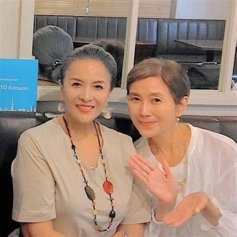 あれから37年…池上季実子が名作ドラマ共演女優と再会2ショット 田村正和、古谷一行ら名優ぞろいの懐かし集合写真に続々反響「観てたな～」「お宝 ...