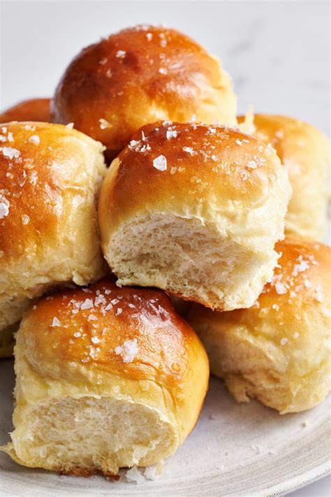 Ultimate Dinner Rolls Recipe | Homemade Dinner Rolls | Handle the Heat