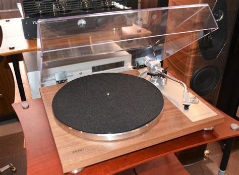 販売終了： 中古品：TEAC TN-4D-SE-WA（ウォルナット) アナログターンテーブル 中古品 オーディオ専門店AVBOX