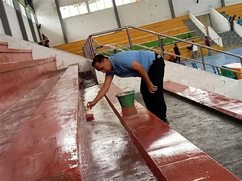 bersihkan gor samapta wali kota magelang mintatoilet  bersih