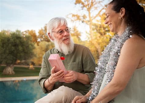 dating sites  singles   discover seniormatch