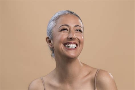 O que são Implantes Dentários e Como Eles Funcionam? - NippoDents