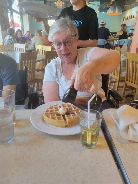 Signature HealthCARE at Jefferson Manor Rehab & Wellness Center