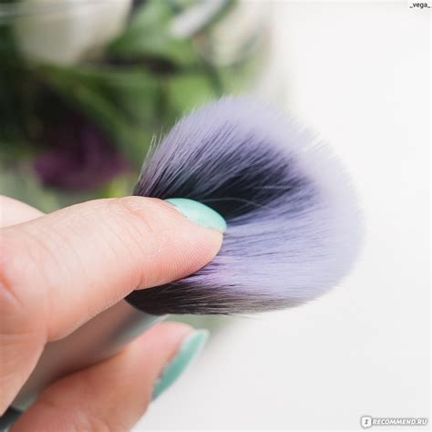 Кисть для хайлайтера PASTEL Cosmetics Highlighter Brush 05 - «Идеальная ...