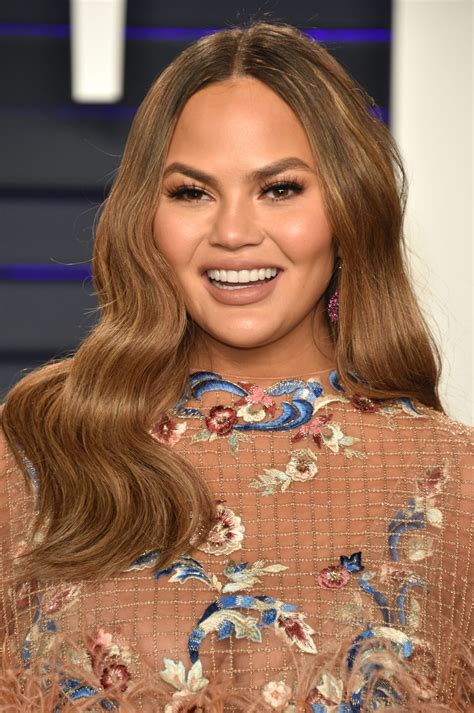 Chrissy Teigen Haircut 2022