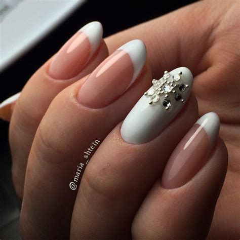 Белый маникюр. Дизайн ногтей в бе.. | Nails, Manicure, Beautiful nail art