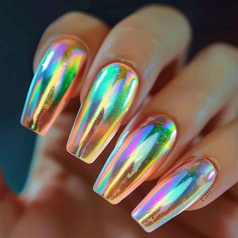 5 Stunning Iridescent Nail Polish Shades to Try - Módulo21 American