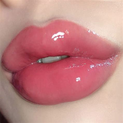 Пин на доске Female lips в 2024 г | Губы, Красивые длинные волосы, Волосы