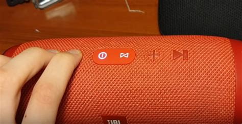 Как включить уличный и басс режим на JBL