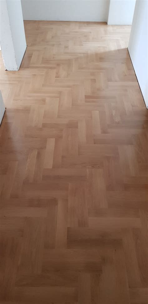 Масивни паркети от дъб и бук