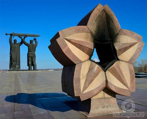 Монумент Тыл - фронту – wikipoints.ru