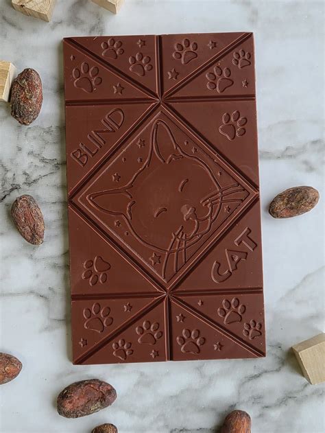 72% Organic Dark Chocolate, Dominican Republic – Blind Cat Chocolate