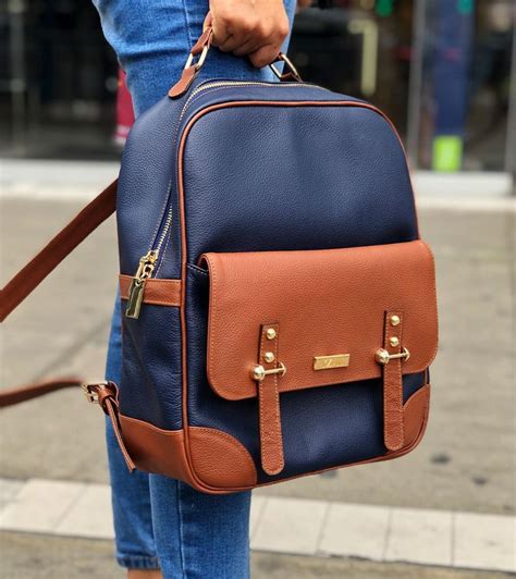 ba lo  xuong san xuat  da hoang nhat