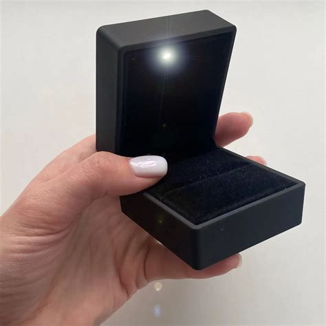 Коробочка для кольца с подсветкой Marry Me - Футляр шкатулка квадратной ...