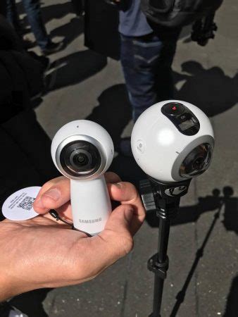 11 differences between the 2017 Samsung Gear 360 and the original Gear ...