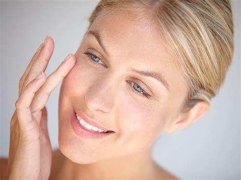 Discover The Different Types of Skin – NIVEA India