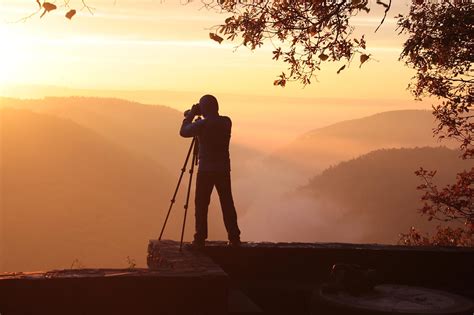 photographer tourist snapshot  photo  pixabay