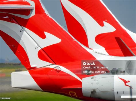 Qantas Boeing Red Tails Stock Photo - Download Image Now - Commercial ...