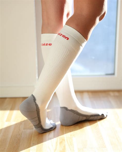 How Do TED Hose Differ From Compression Socks?
