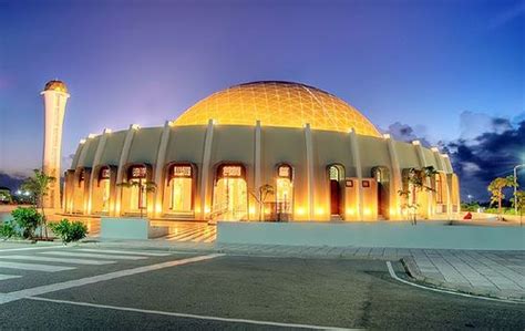 Hulhumale' Mosque | Beautiful mosques, Mosque, Islamic heritage
