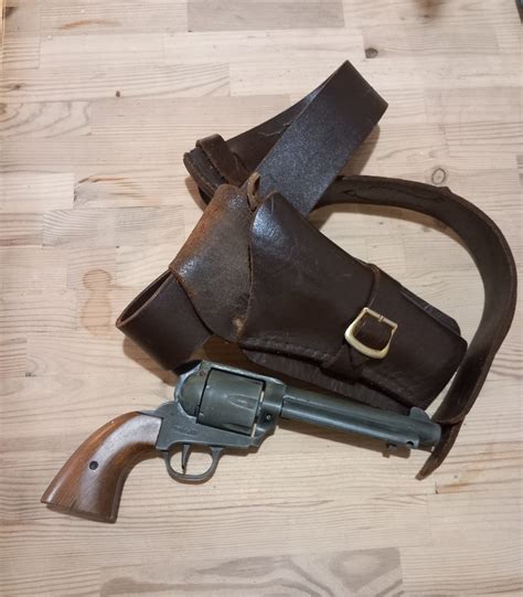 Plynový revolver 9 mm bez registrace na PČR | Army shop, airsoft ...