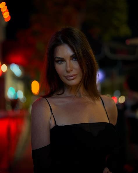 𝑹𝒂𝒄𝒉𝒂𝒆𝒍 𝑩𝒓𝒐𝒐𝒌 | Modern Day Sophia Loren 🌹 (@realwithrae) • Instagram