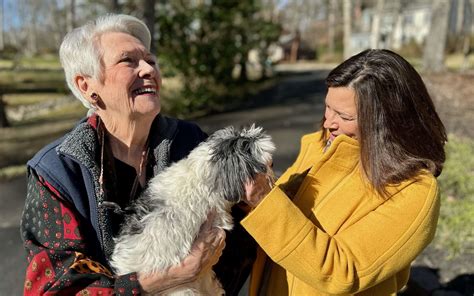 Pet Ownership for Seniors and Older Adults - Naborforce