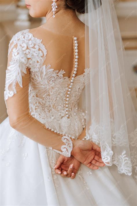 beads on wedding dresses 6