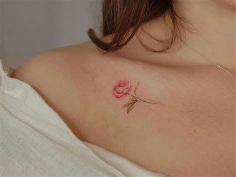 15 Collarbone Tattoo Ideas For Every Aesthetic and Style