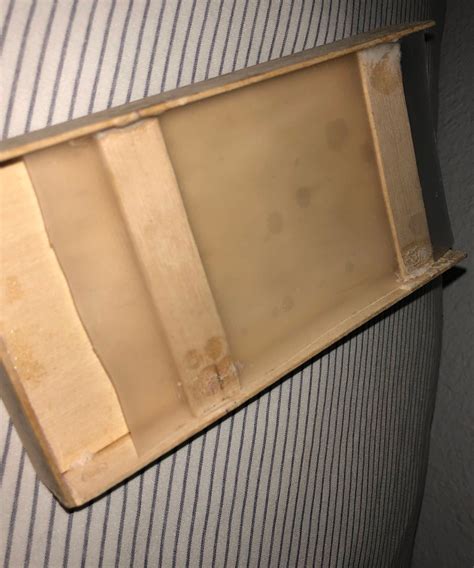 how to assemble phone holder