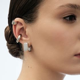 Серьги – купить серьги в Москве по цене от 1050 руб. в интернет ...