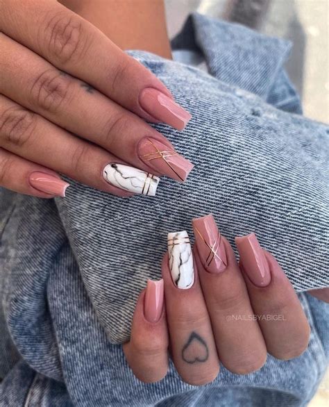 35+ Fall Nails Acrylic To Make Gorgeous Nail Designs - Emerlyn Closet