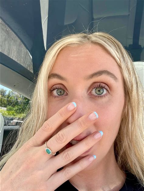 Laura Clery - Laura Clery added a new photo.