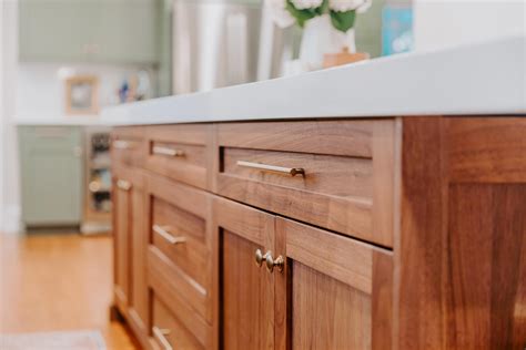Cabinet Makers - Custom Cabinets for You