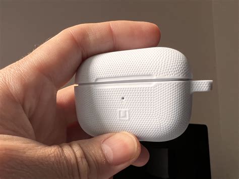 AirPods Pro 2 – wyjmujemy z pudełka | iMagazine