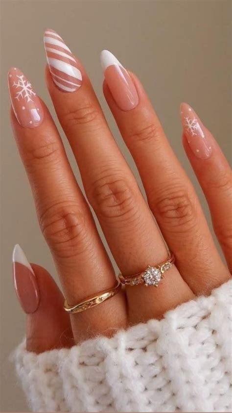 Winter or holiday nail design | Xmas nails, Winter nails, Stylish nails