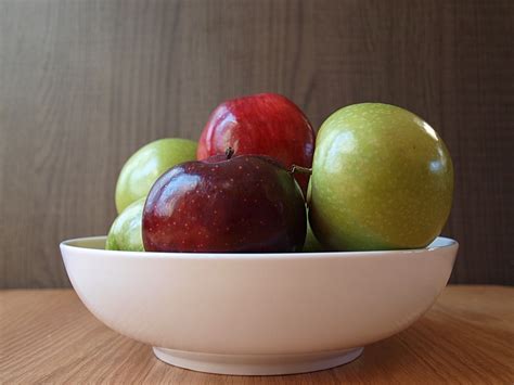 10 Green Apple Health Benefits and Its Nutrition | CalorieBee