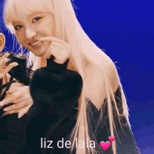 Liz Liz Ive GIF - Liz Liz Ive Liz Cute - Discover & Share GIFs