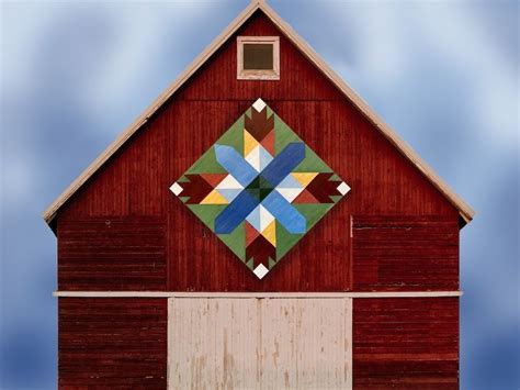Bear Paw Star Barn Quilt - The Best Quilt Patterns