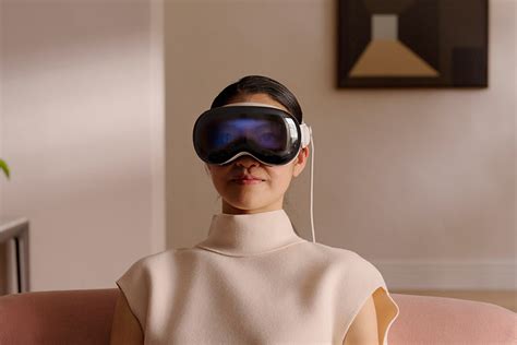 Apple представила свои первые очки смешанной реальности — РБК