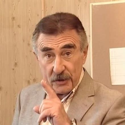 гифка :: поезд :: опаздал :: реакция :: рэйдж :: rage :: ярость ...