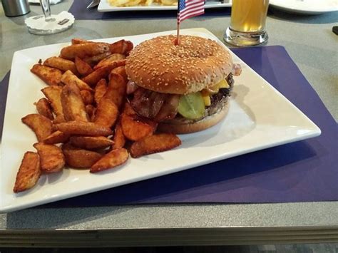 FAZZ US-BOWLING - GASTRONOMIE, Singen - Restaurant Reviews, Photos ...