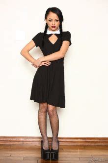 Holly Hendrix Photos - Wallpics.Net - Wallpapers, Photos, Pictures