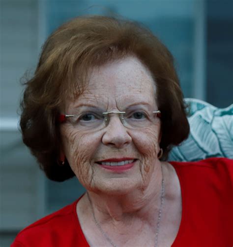 Linda Loveless's Instagram, Twitter & Facebook on IDCrawl