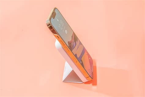 The 4 Best Wireless Charging Power Banks | Reviews by Wirecutter
